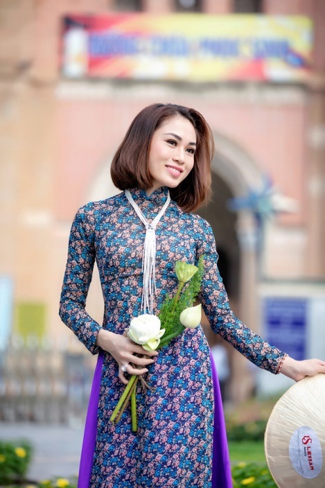 ao-dai-ngoc-trai-hoang-gia-vanhoadoanhnhan-9