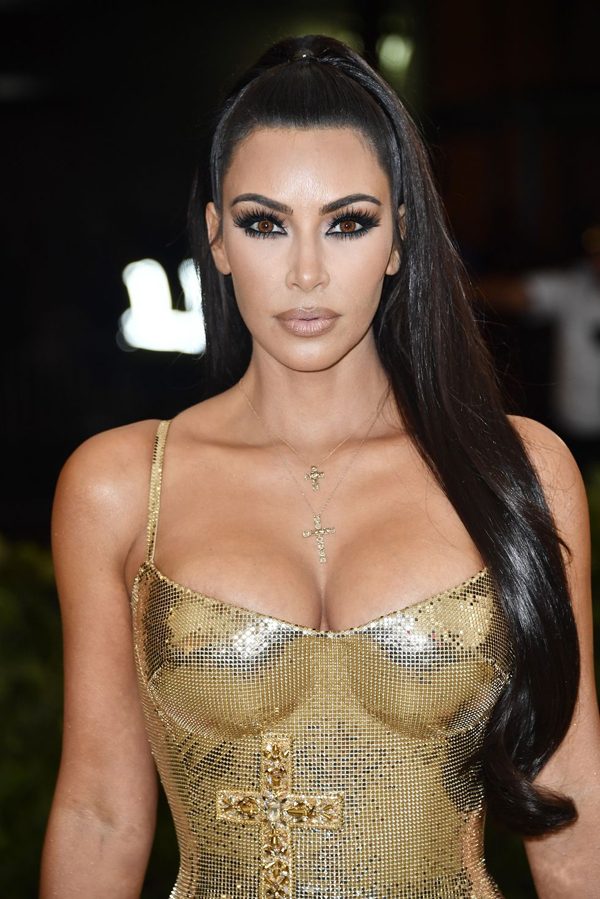Kim-Kardashian-vhdn