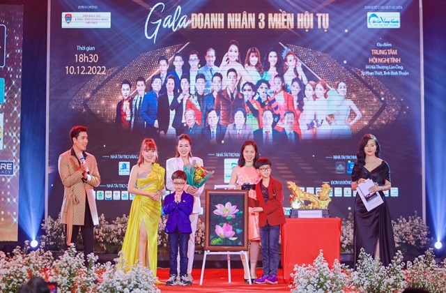 gala-doanh-nhan-3-mien-hoi-tu-a-coi-nguon-yeu-thuong-mua-2-thanh-cong-my-man-2