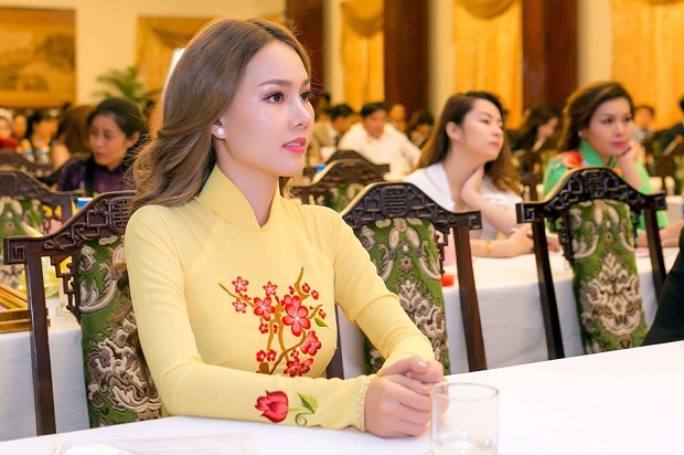 1-doanh-nhan-tran-oanh-vhdn