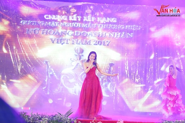 Bang-chau-nu-hoang-doanh-nhan-2017-vanhoadoanhnhan