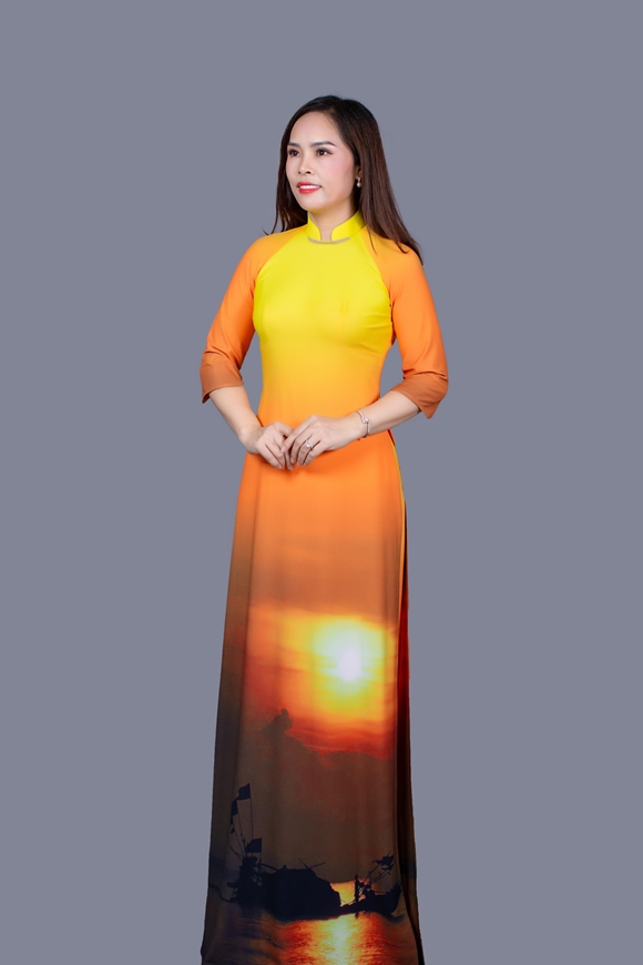 hoa-hau-pham-thi-cuc-ra-mat-ao-dai-LC-Queen-vanhoadoanhnhan-13