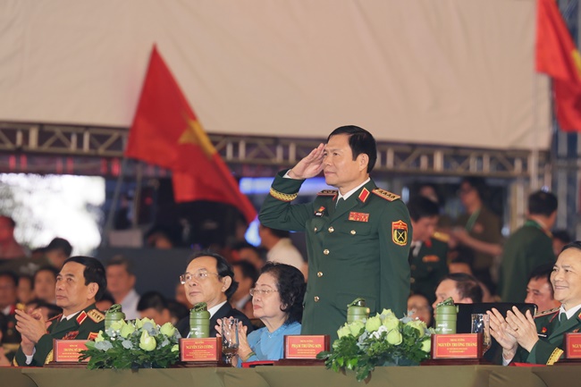 hoa-nhac-bai-ca-khong-quen-ky-niem-80-nam-quan-doi-nhan-dan-viet-nam-khoi-day-ki-uoc-hao-hu2ng-dan-toc-VANHOADOANHNHAN-11