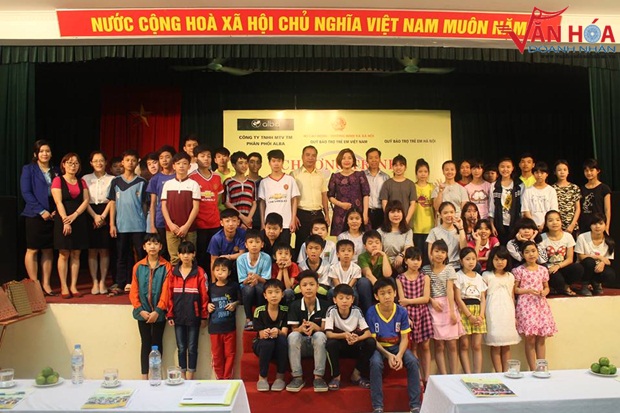 1-dao-tao-ky-nang-song-cho-tre-em-ngheo-hieu-hoc-van-hoa-doanh-nhan