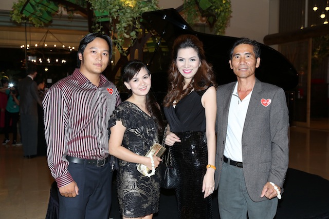 VHDN-HHBui-Thi-Ha-vet-seo-cuoc-doi-8