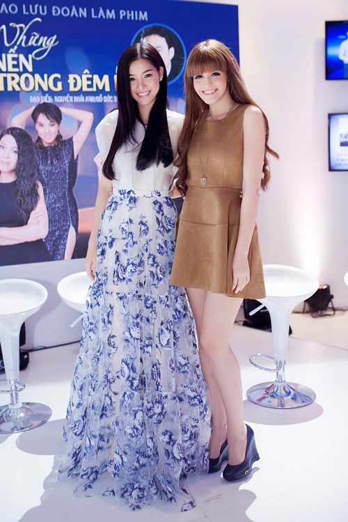 Hình ảnh Kỳ Hân hội ngộ dàn sao phim Những ngọn nến trong đêm 2 số 4