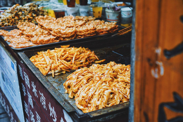 ve dep tien canh cua phuong hoang co tran giua trung hoa phon thinh hinh 11