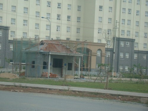 
Miếu thờ mà FHS xây dựng trái phép tại Khu kinh tế Vũng Áng - Ảnh: Nguyên Dũng
