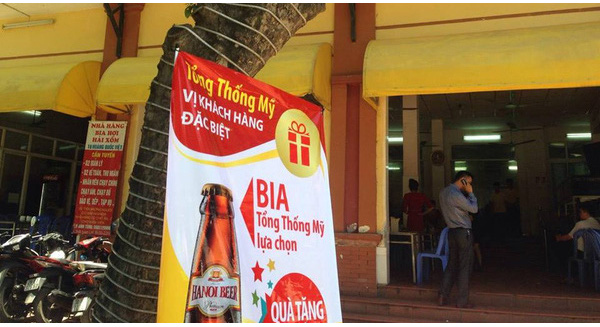 Bia H&#224; Nội đang l&#224;m g&#236; sau khi nhận được “m&#243;n qu&#224;” bất ngờ từ Tổng thống Obama?