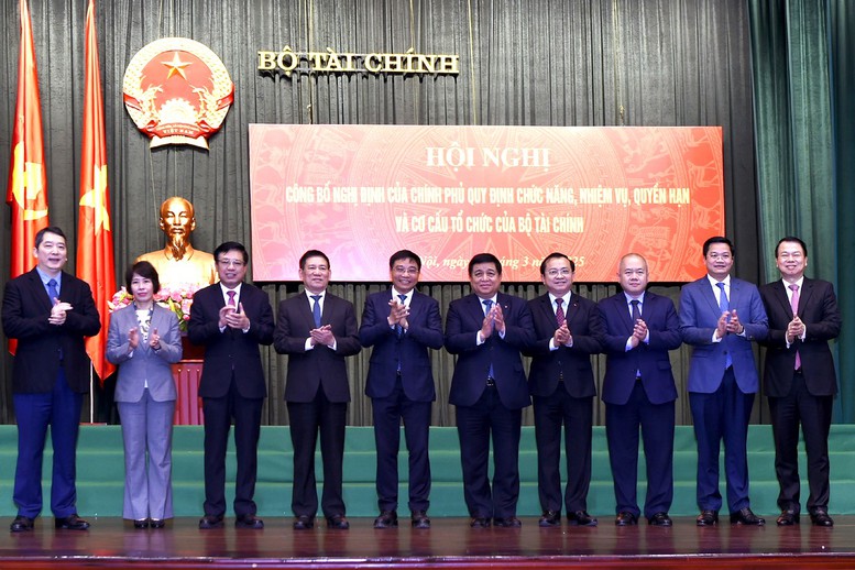 Kiện toàn bộ máy, nâng cao hiệu quả quản lý tài chính trong giai đoạn mới- Ảnh 2.