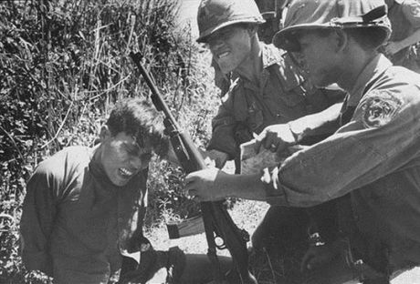 Than tuong quan phuc linh Han - Su that bai cua nen giao duc VN? - Anh 1